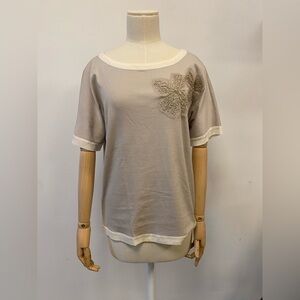Fabiana Filippi Gray Knit Short Sleeve Top with Floral Appliqué